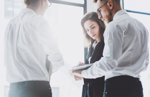 Cómo-afrontar-los-desafíos-actuales-para-ser-un-directivo-de-éxito